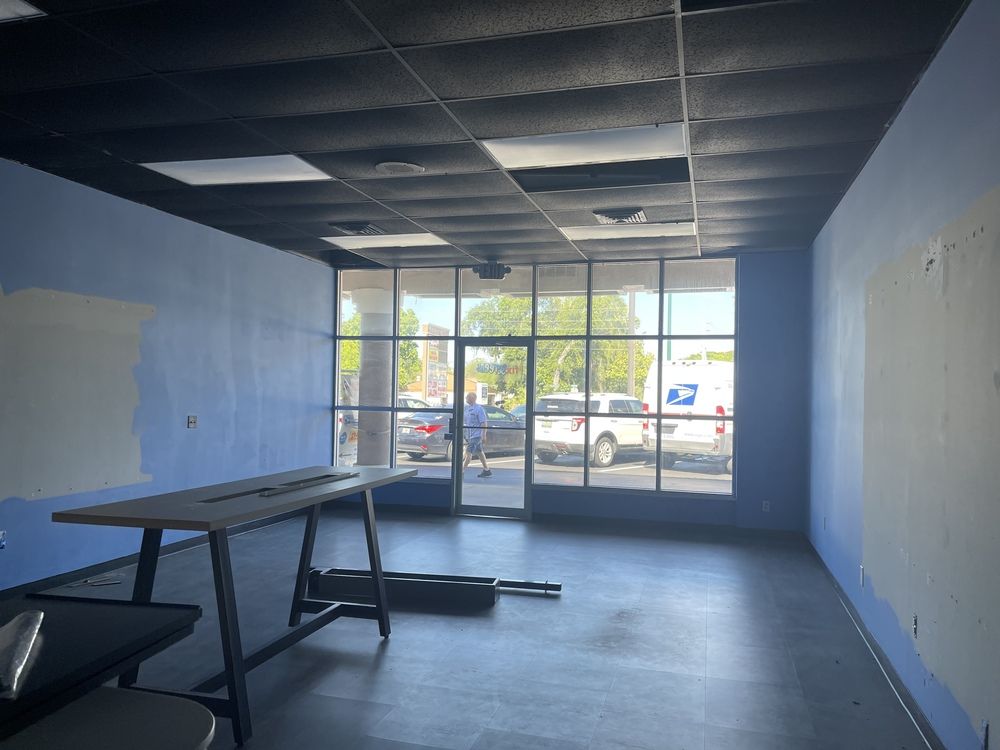 Retail and Professional Service Spaces For Lease: 150 N Nova Rd, Ormond Beach, FL 32174